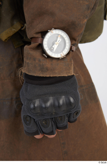 Photos Cody Miles Army Stalker gloves hand watch 0004.jpg